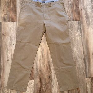 NWOT Nautica Men's Khaki Chinos (The Beacon Pant)